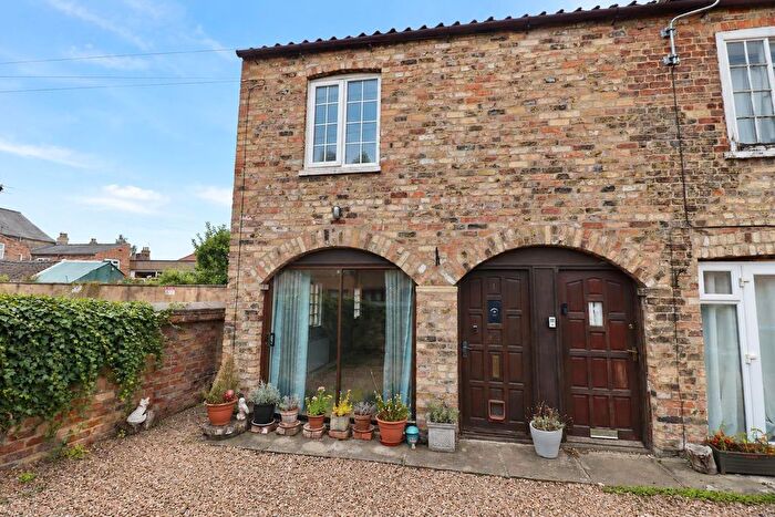 2 Bedroom End Of Terrace House For Sale In Chapmangate, Pocklington, York, YO42