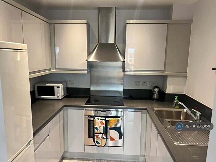 1 Bedroom Flat To Rent In Memorial Heights, Ilford, IG2