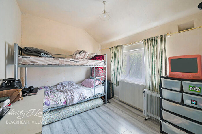 3 Bedroom Terraced House For Sale In Eltham Green Road, London, SE9