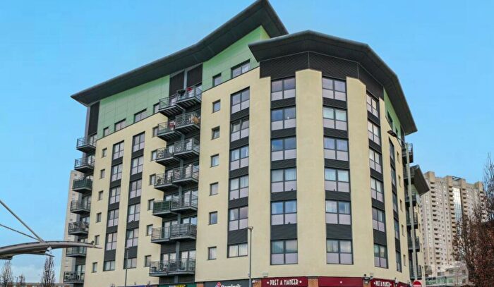 2 Bedroom Flat For Sale In Flat, Greary Court, , The Concourse, London, N9