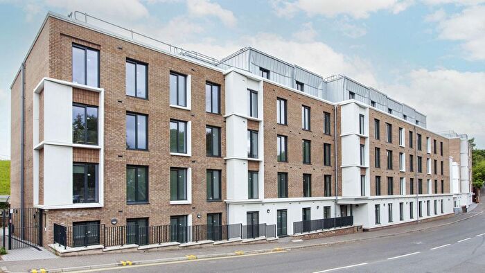 Studio To Rent In Mayfield Road, Newington, Edinburgh, EH9