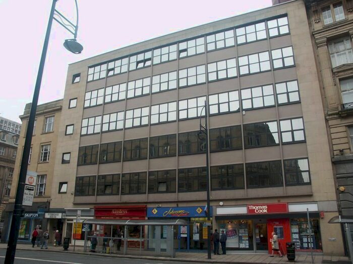 2 Bedroom Flat To Rent In Ivebridge House, Market Street, Bradford, West Yorkshire, BD1