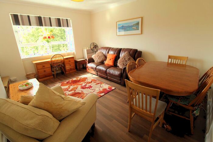 2 Bedroom Flat To Rent In Bedford Avenue, Top Floor, AB24