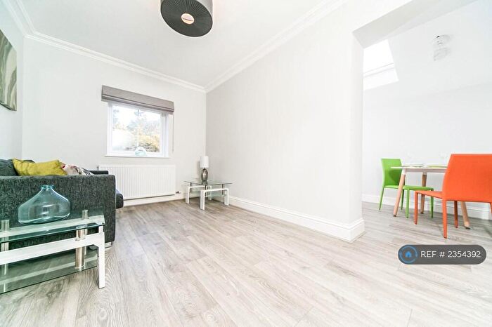 1 Bedroom Flat To Rent In Helena House, Reading, RG1