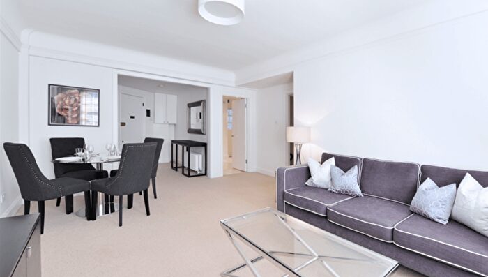 2 Bedroom Flat To Rent In Fulham Road, South Kensington, London, SW3