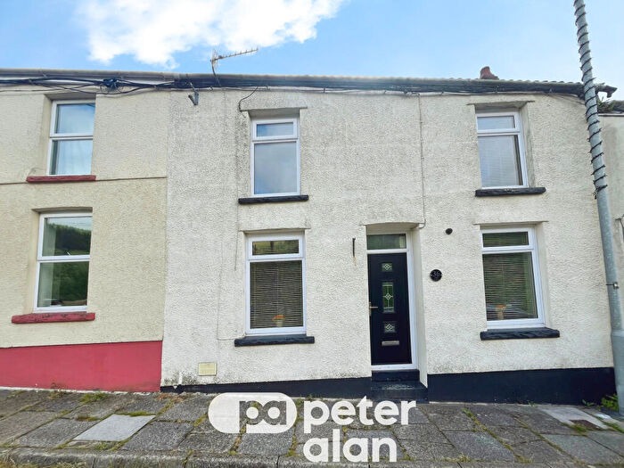 4 Bedroom House To Rent In Vale View Terrace, Nantymoel, CF32