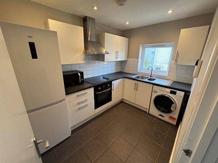 4 Bedroom House To Rent In Ambra Court, Ambra Vale West, Bristol, BS8
