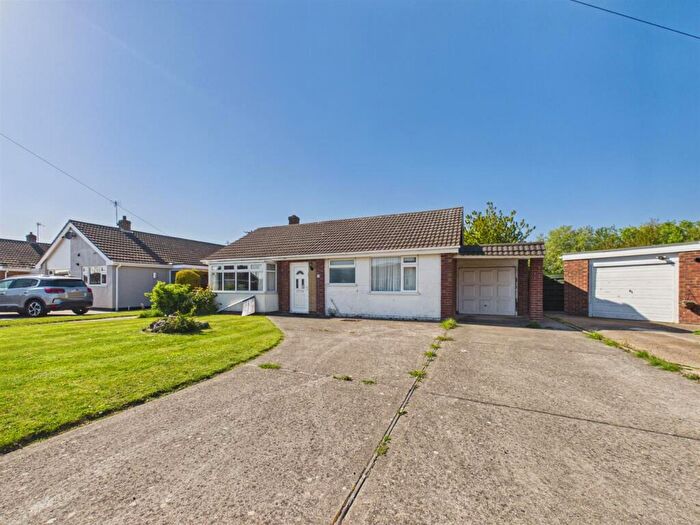 2 Bedroom Detached Bungalow For Sale In Kipling Drive, Sandilands, LN12