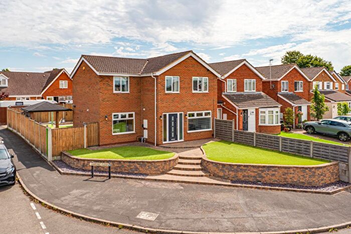 4 Bedroom Detached House For Sale In Harding Close, Kettering, NN15