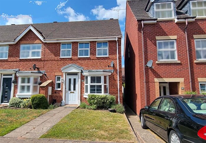 3 Bedroom Terraced House To Rent In Banquo Approach, Warwick, CV34