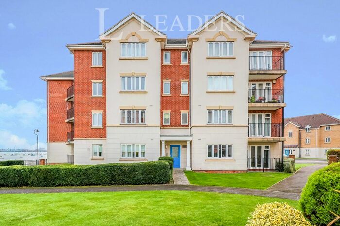 2 Bedroom Flat To Rent In Hayling Close, Gosport PO12
