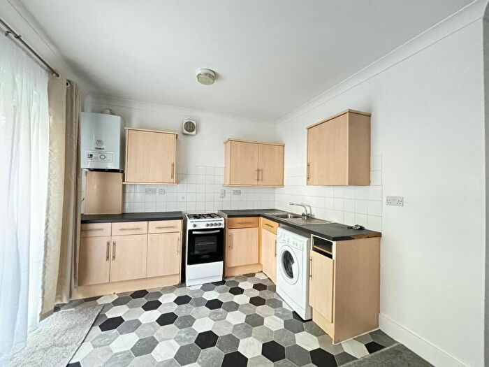 2 Bedroom Flat To Rent In Petal Court, A St Martins Avenue, Upton Park, Du, Uk, E6