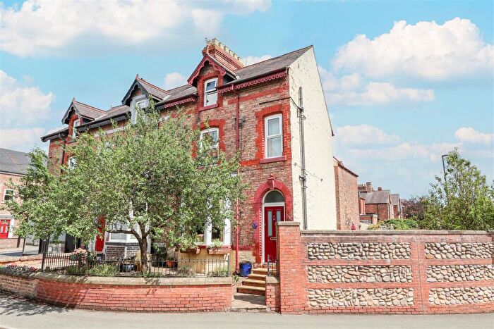 4 Bedroom End Of Terrace House For Sale In Blossomgate, Ripon, HG4