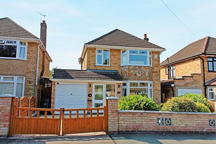 3 Bedroom Detached House For Sale In Grasmere Road, Wigston, LE18