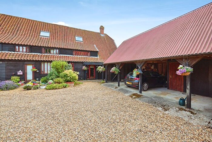4 Bedroom End Terrace House For Sale In Parsonage Court, Whittlesford, Cambridge, Cambridgeshire, CB22