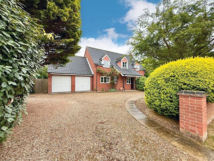 4 Bedroom Detached House For Sale In Church View, Fleggburgh, NR29