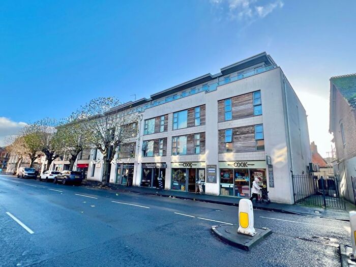 Studio To Rent In Corporation Street, Taunton, TA1