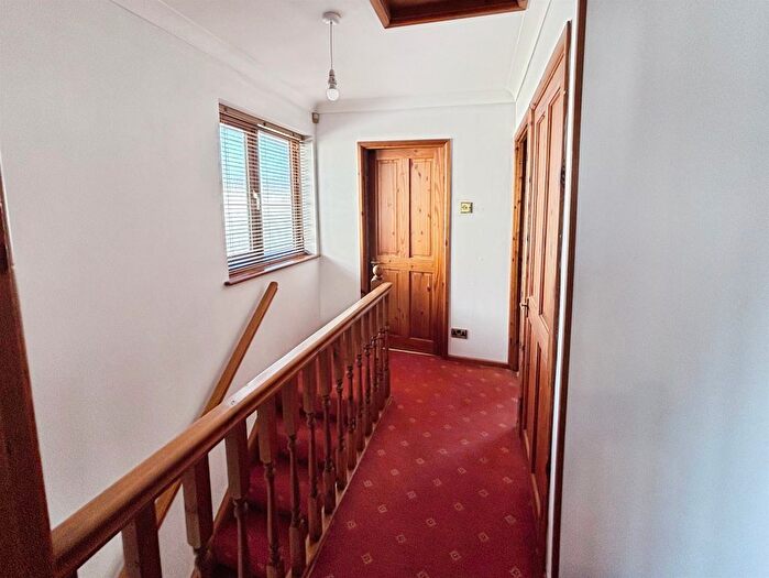 3 Bedroom Detached House For Sale In Lewis Avenue, Bridgend, CF31