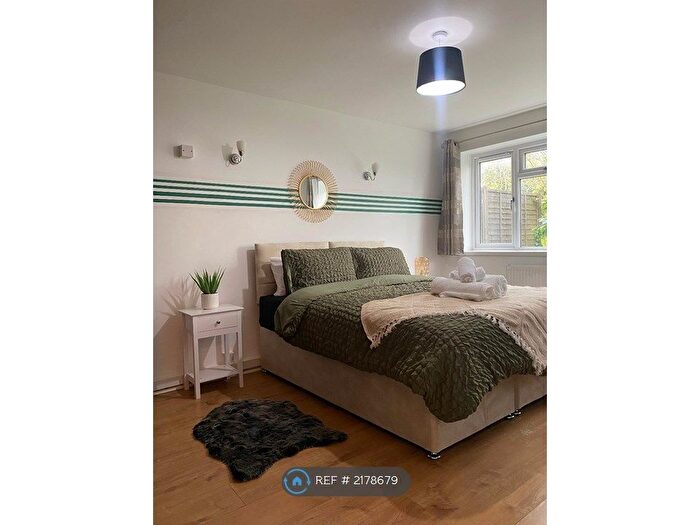 2 Bedroom Flat To Rent In Dagmar Avenue, Wembley, HA9