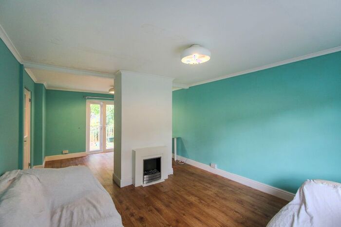 3 Bedroom Semi-Detached House To Rent In Benstede, Stevenage, SG2