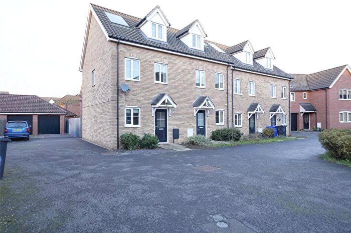 3 Bedroom End Of Terrace House To Rent In Friesian Close, Beck Row, Bury St. Edmunds, Suffolk, IP28