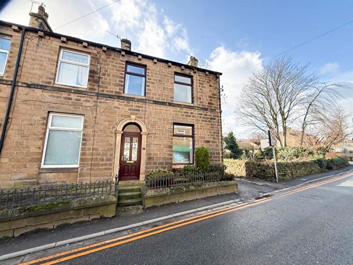 2 Bedroom End Of Terrace House For Sale In Skipton Road, Steeton, BD20