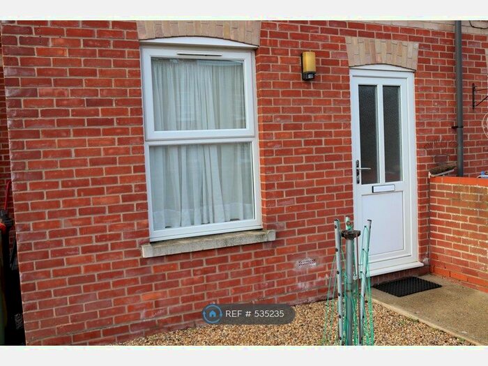 1 Bedroom Flat To Rent In Brickwall Court, Earls Colne, Colchester, CO6