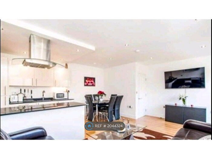 1 Bedroom Flat To Rent In Swan Court, Hemel Hempstead, HP1