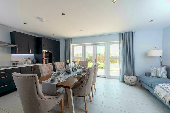 4 Bedroom Detached House For Sale In Great Brook Ground, Clifton-Upon-Dunsmore, Rugby, CV23