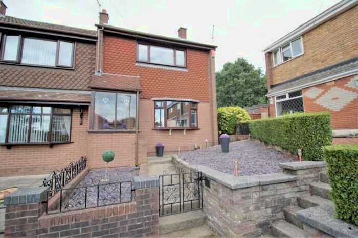 2 Bedroom Town House To Rent In Kingston Place, Norton, Stoke-On-Trent, ST6