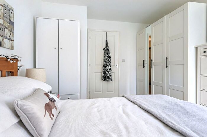 1 Bedroom Flat For Sale In Centenary Way, Witney, OX29