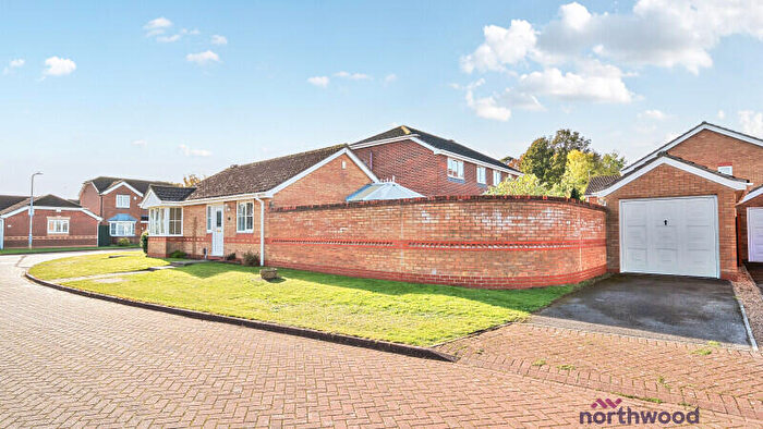 2 Bedroom Bungalow For Sale In St. Albans Close, Bracebridge Heath, Lincoln, LN4