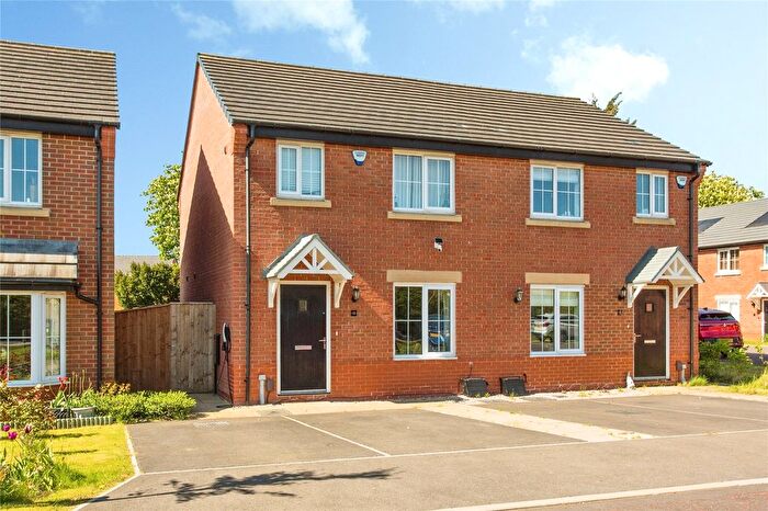 3 Bedroom Semi-Detached House For Sale In Broadstone Road, Preston, Lancashire, PR4