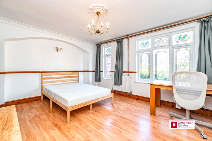 4 Bedroom Terraced House To Rent In Offa'S Mead, Lindisfarne Way, Hackney, E9