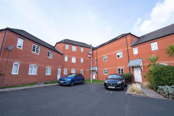 2 Bedroom Apartment For Sale In Waterway Court, Prince Of Wales Lane, Birmingham, B14
