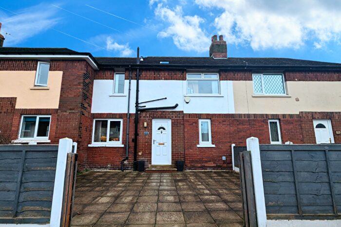 3 Bedroom Terraced House For Sale In Baker Road, Morley, Leeds, LS27