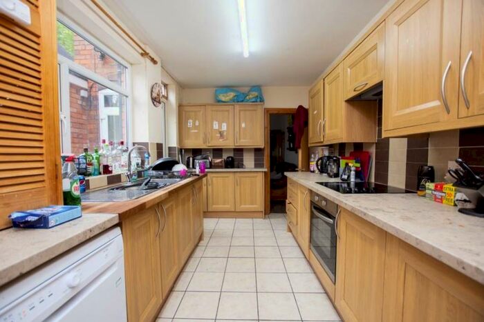 9 Bedroom End Of Terrace House To Rent In Umberslade Road, Selly Oak - Student Property, B29