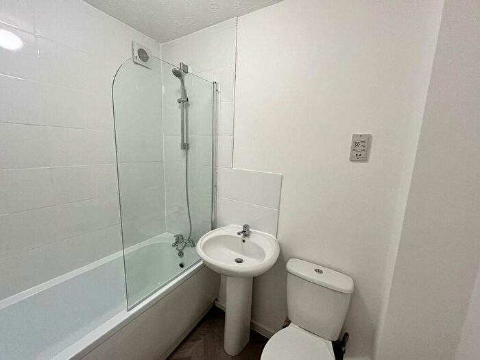 1 Bedroom Flat To Rent In Tenterden Crescent, Kents Hill, Milton Keynes, MK7