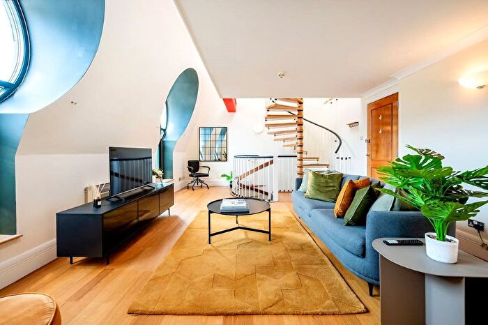 2 Bedroom Flat To Rent In Forum Magnum Square, London, SE1