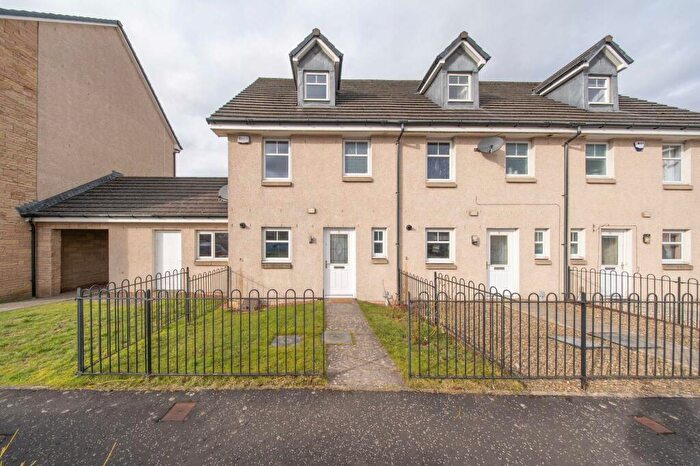 3 Bedroom Terraced House To Rent In Brown Crescent, Bathgate, EH48