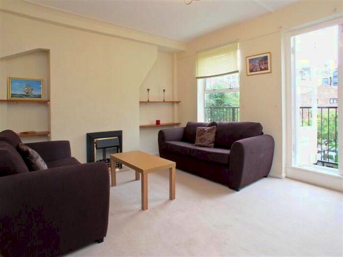 2 Bedroom Flat To Rent In Riverside Mansions, Milk Yard, Wapping, E1W