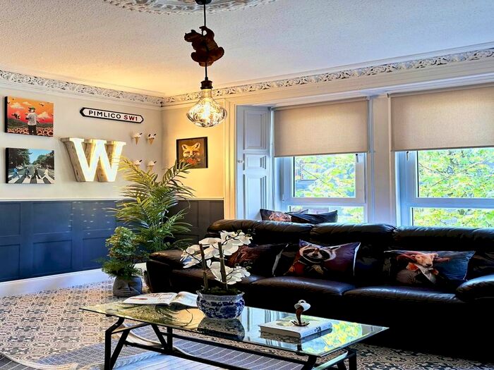 2 Bedroom Flat To Rent In Park Avenue, Dundee, DD4