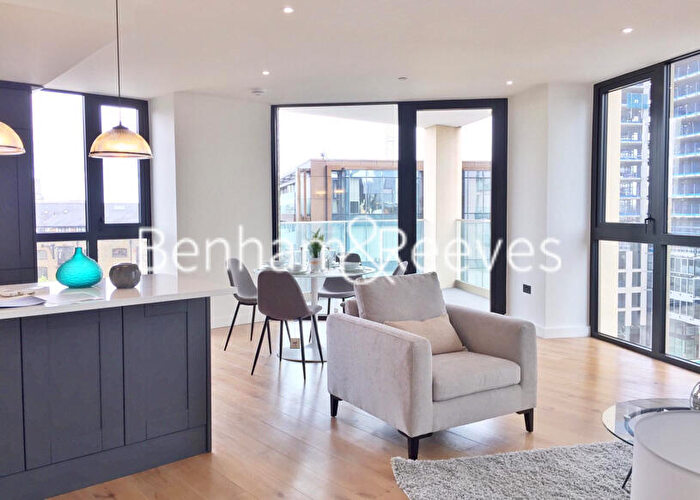 2 Bedroom Apartment To Rent In Emery Wharf, London Dock, E1W