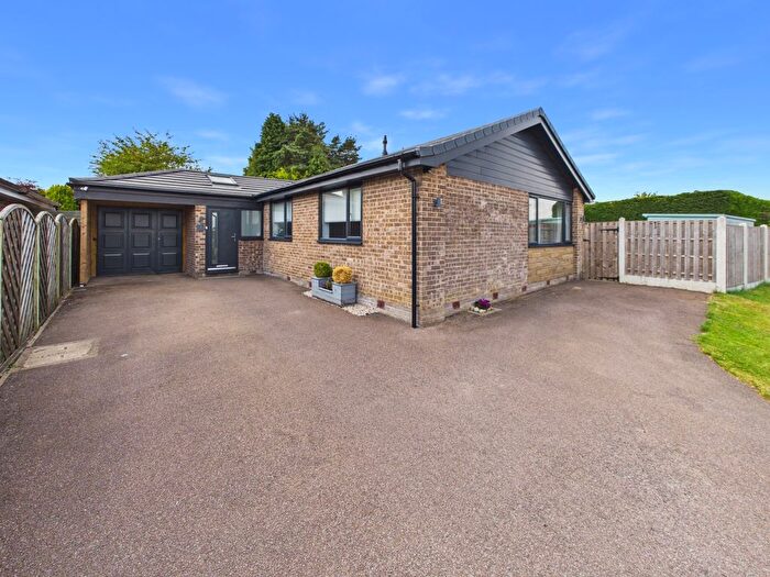 5 Bedroom Detached Bungalow For Sale In Hatton Close, Dronfield Woodhouse, Dronfield, Derbyshire, S18