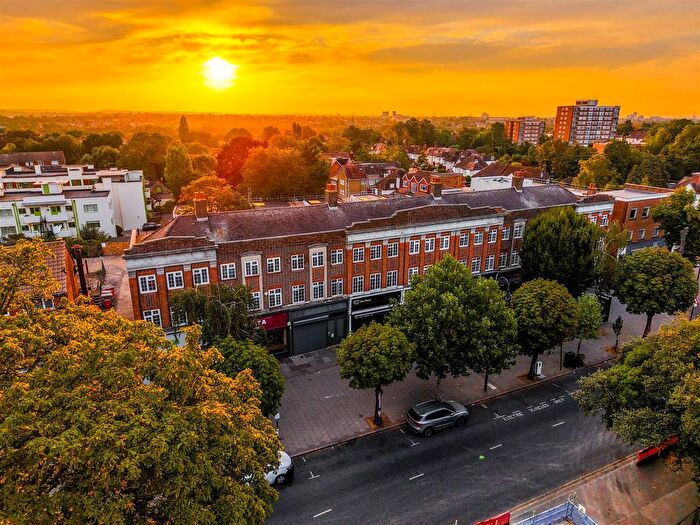 4 Bedroom Maisonette To Rent In High Street, Wanstead, London, E11