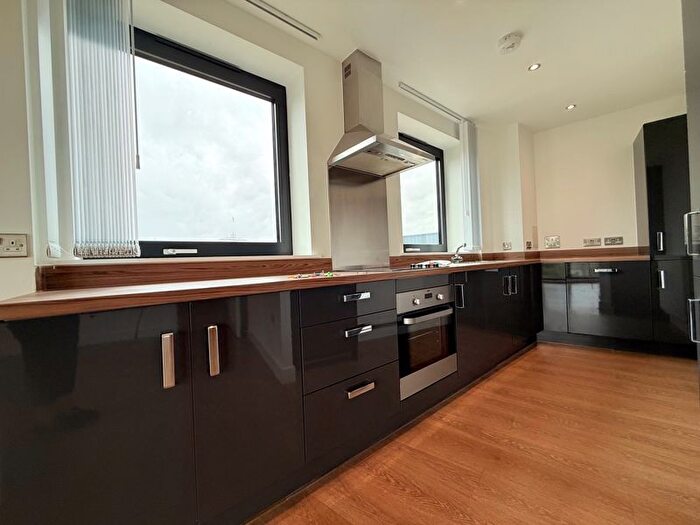 2 Bedroom Flat To Rent In Lingfield Apartments, Walthamstow, E4