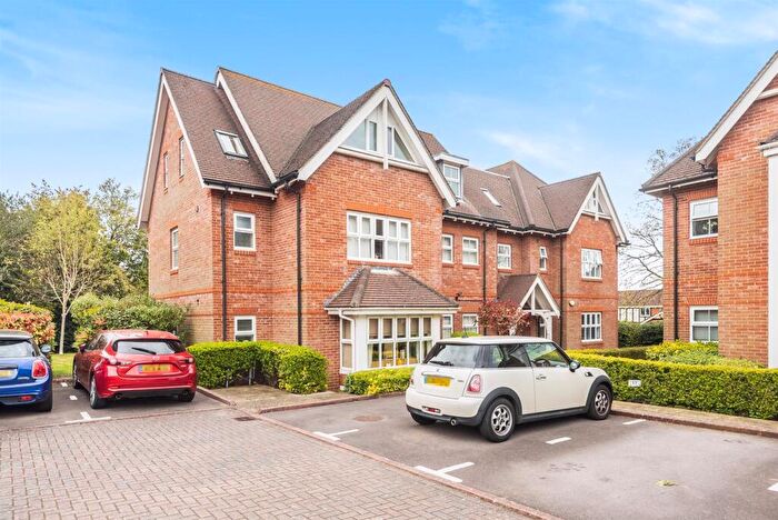 Studio For Sale In Locks Road, Locks Heath, SO31