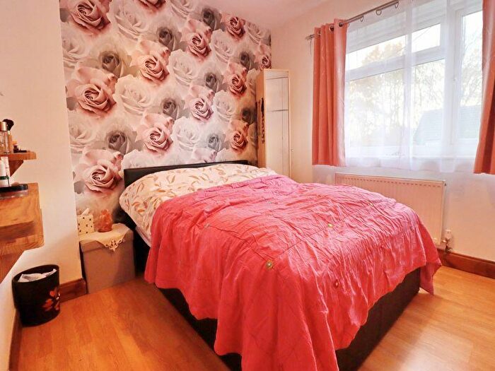 3 Bedroom Terraced House For Sale In Aspinall Crescent, Worsley, Manchester, M28