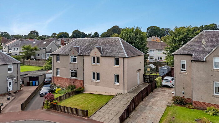 4 Bedroom Semi-Detached House For Sale In Kirkland Park Avenue, Strathaven, ML10