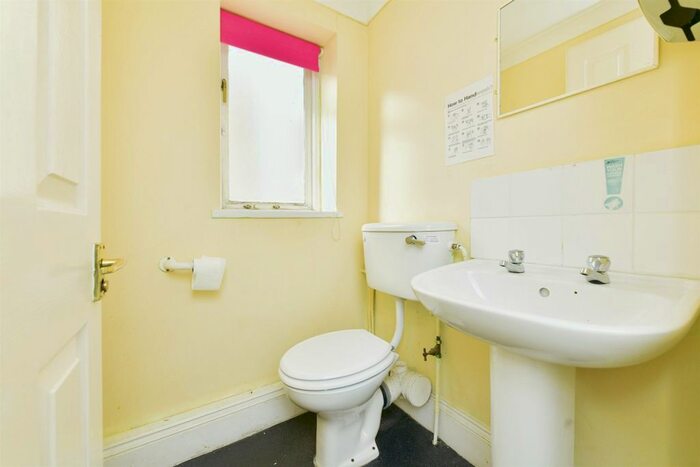 3 Bedroom Terraced House For Sale In Nelson Street, Plymouth, PL4